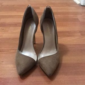 Shoedazzle heels only worn once! Size 9